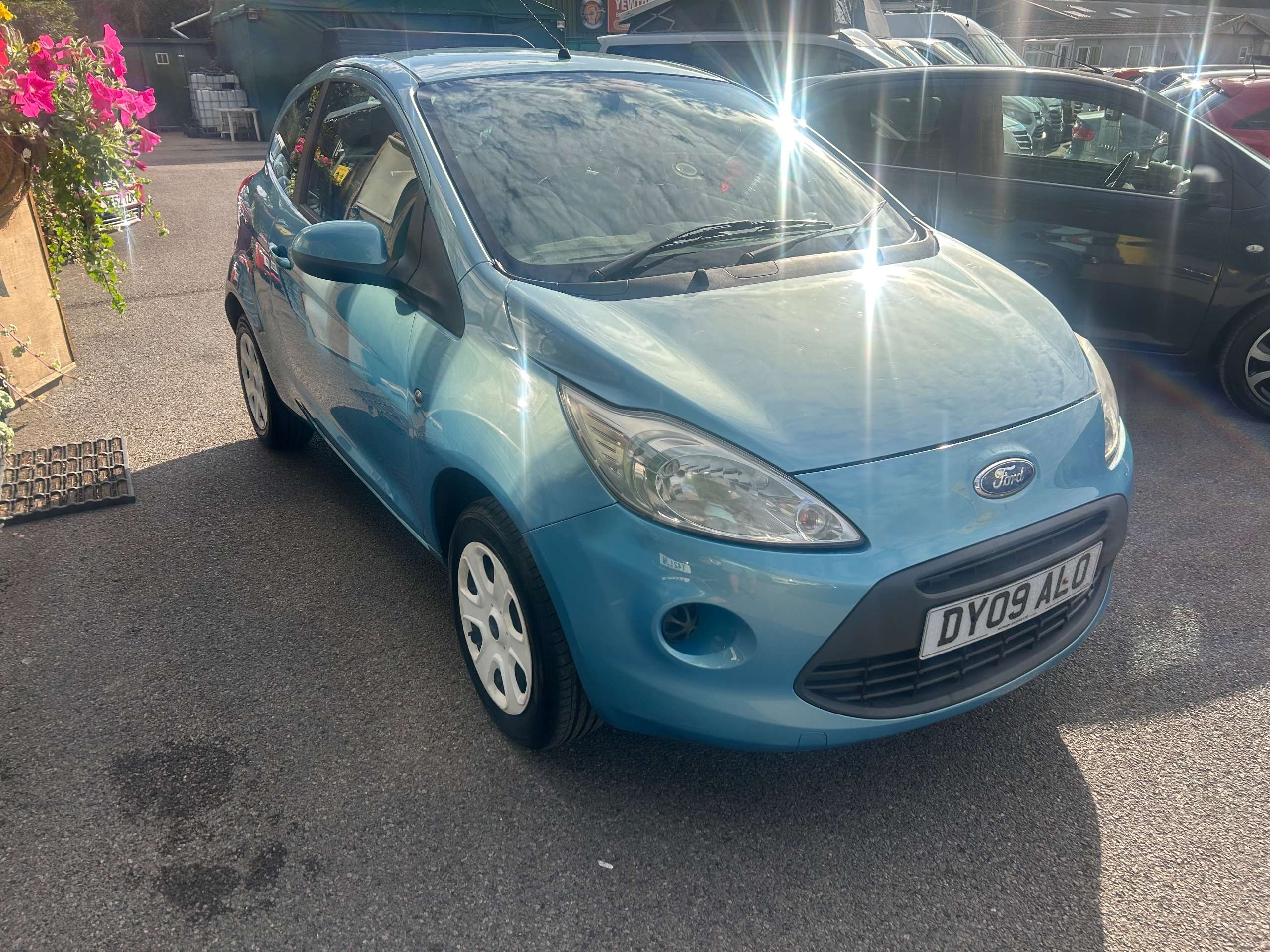 A 2009 FORD KA 1.2 Style Hatchback 3dr Petrol Manual Euro 4 (69 ps) A 2009 FORD KA 1.2 Style Hatchback 3dr Petrol Manual Euro 4 (69 ps)