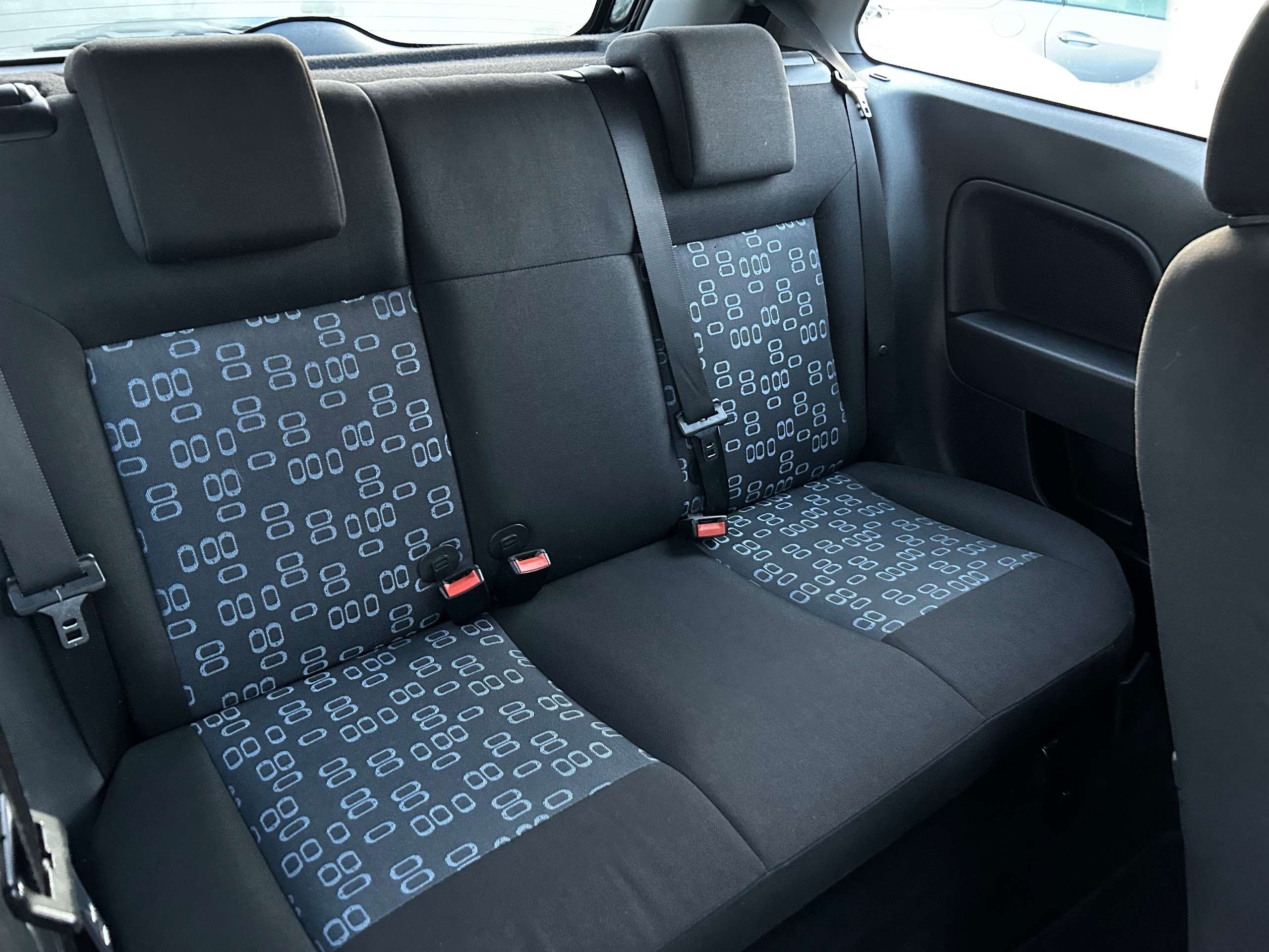 2004 FORD FIESTA 2004 FORD FIESTA