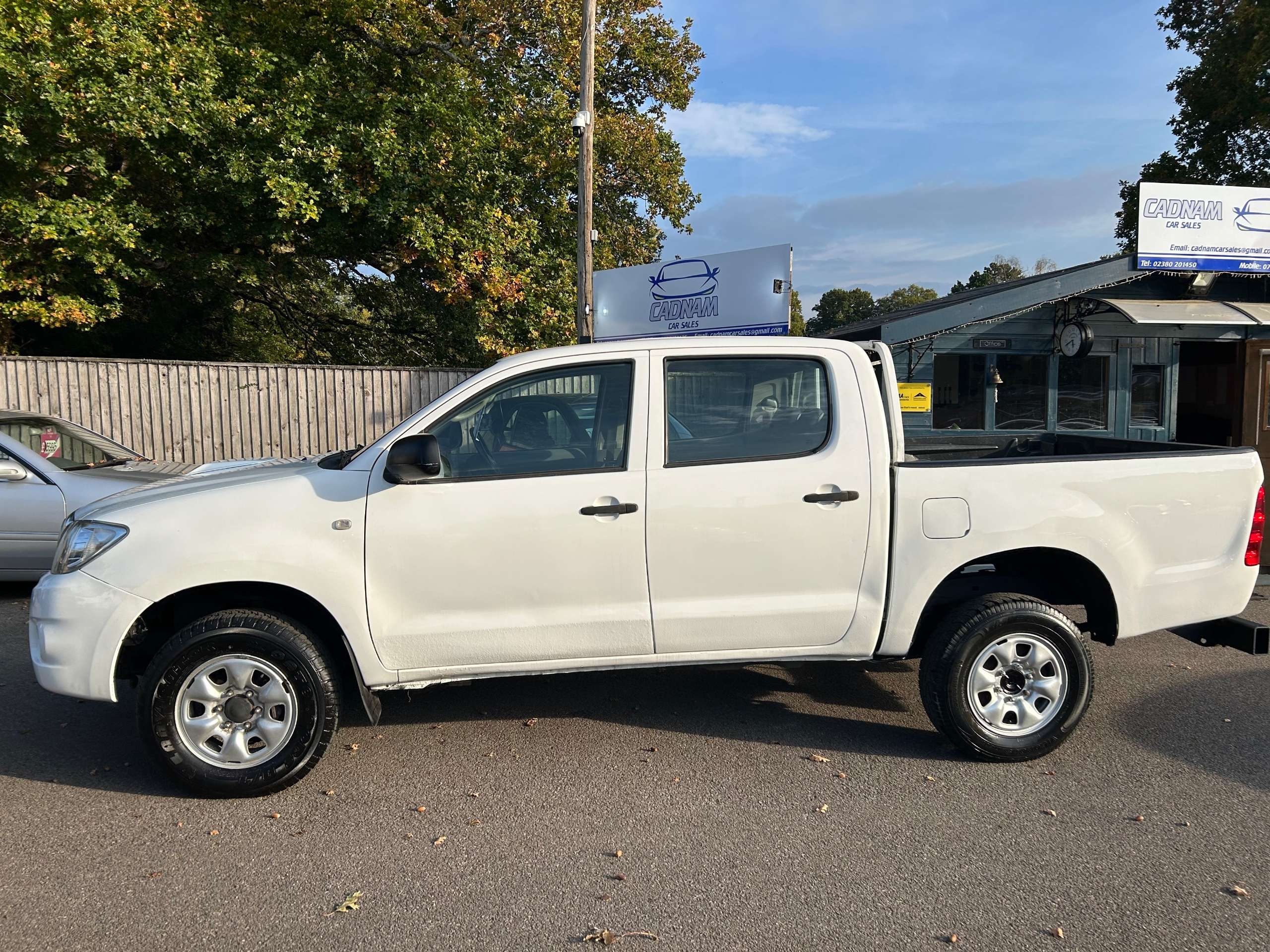 2011 TOYOTA HILUX 2011 TOYOTA HILUX
