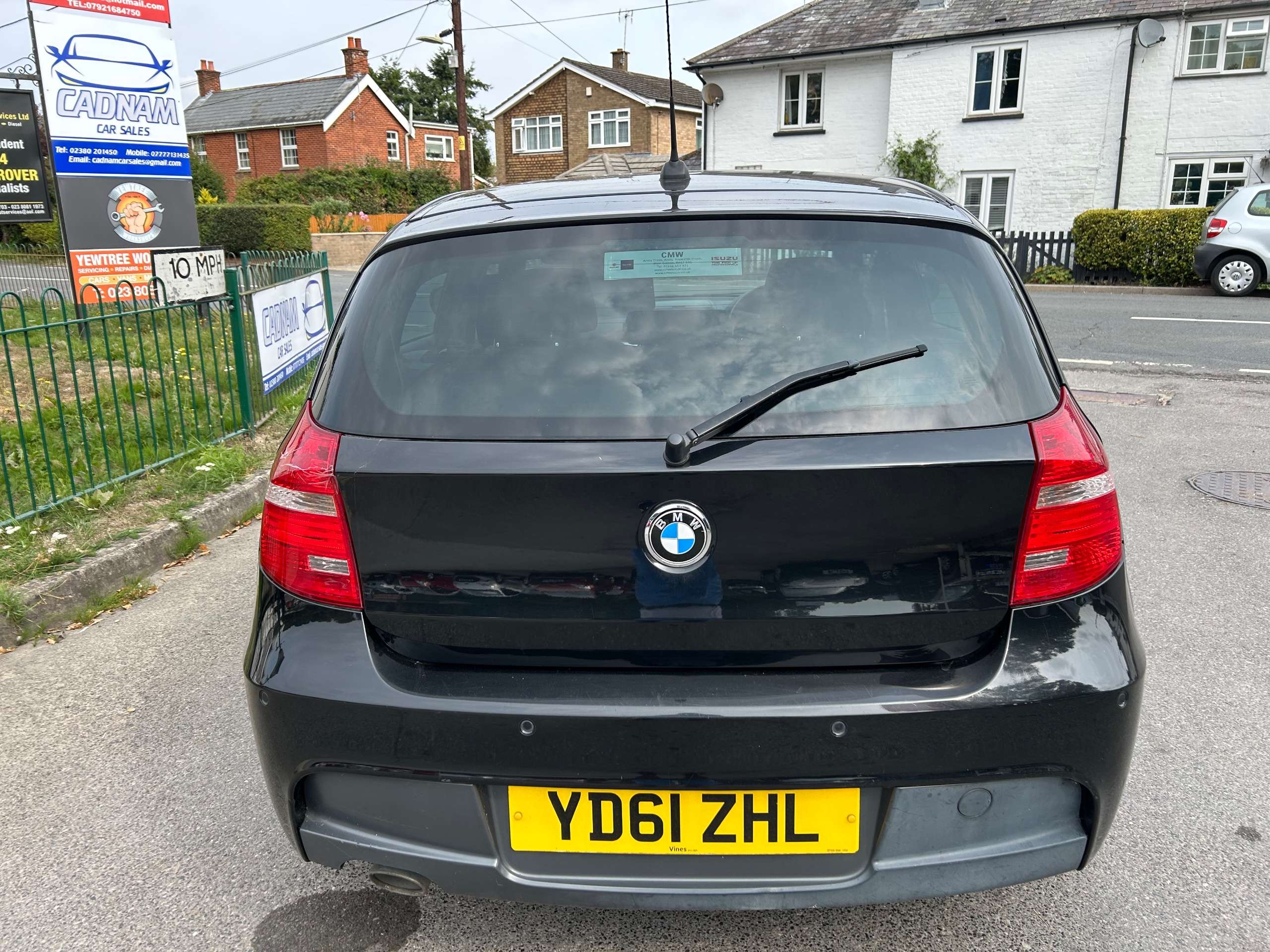 2011 BMW 1 SERIES 2011 BMW 1 SERIES