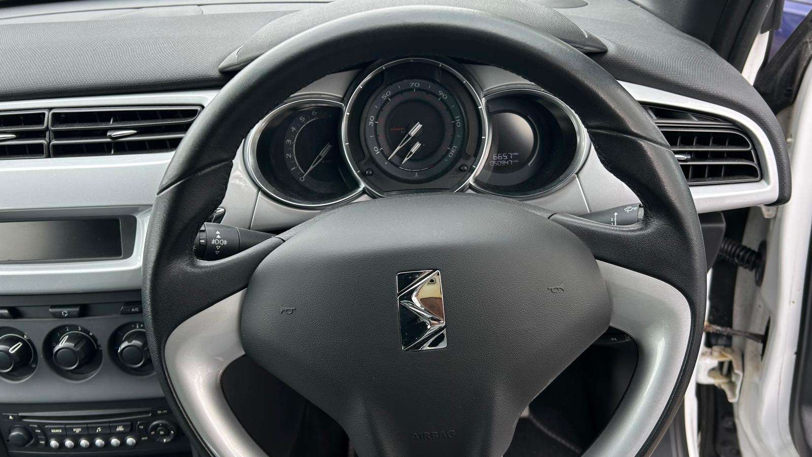 2015 CITROEN DS3 2015 CITROEN DS3