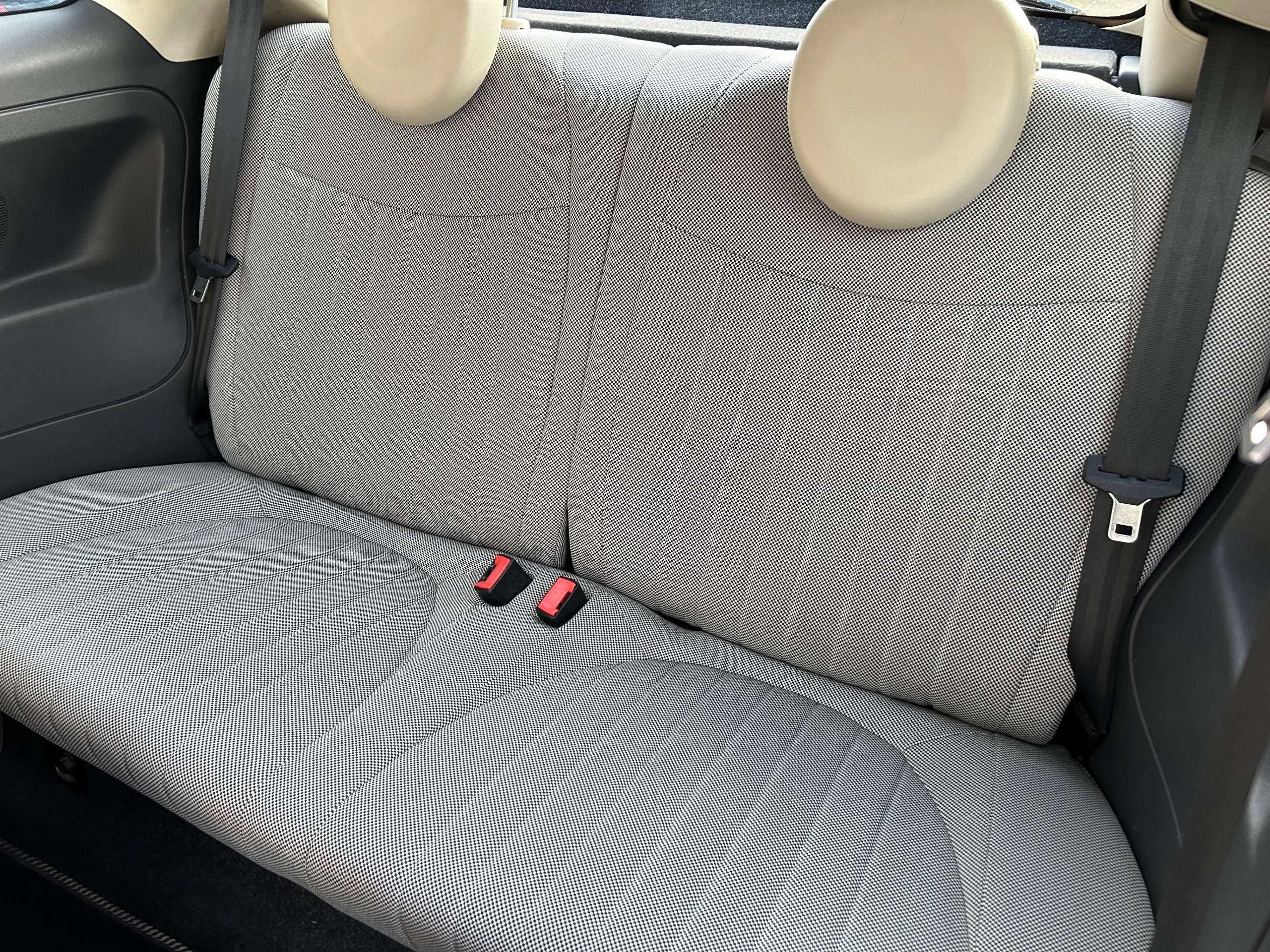 2010 FIAT 500 2010 FIAT 500