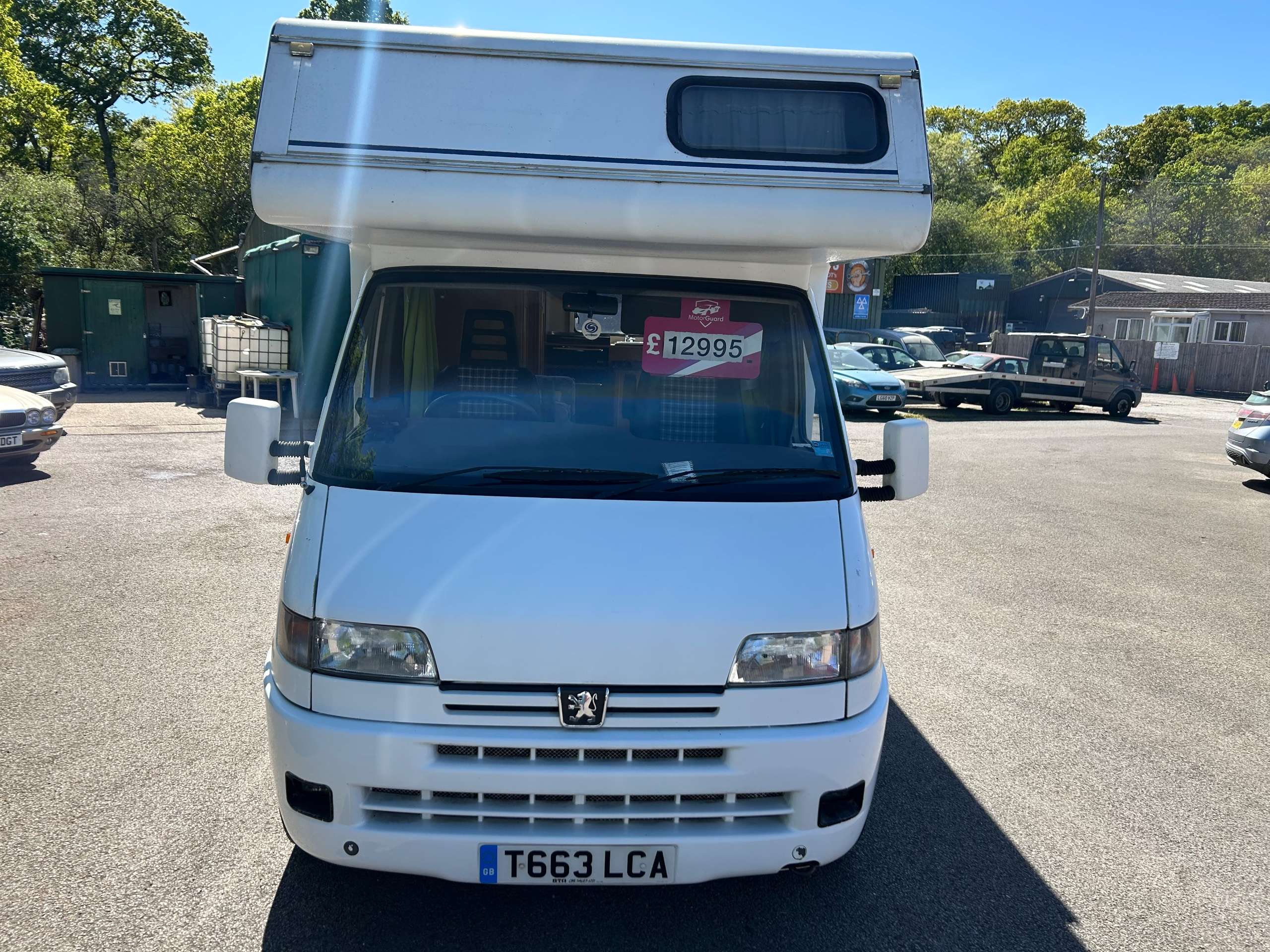 A 1999 PEUGEOT BOXER A 1999 PEUGEOT BOXER