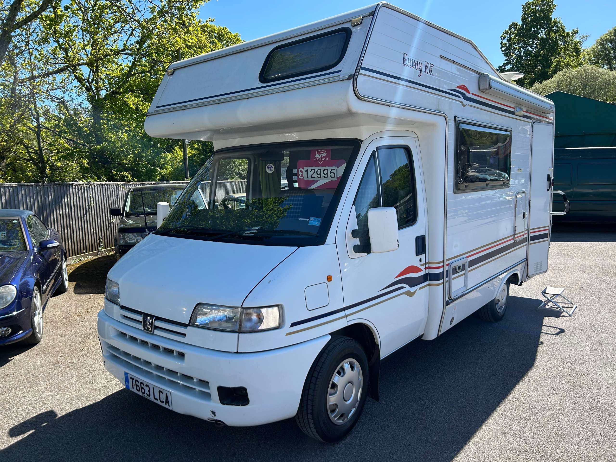 A 1999 PEUGEOT BOXER A 1999 PEUGEOT BOXER