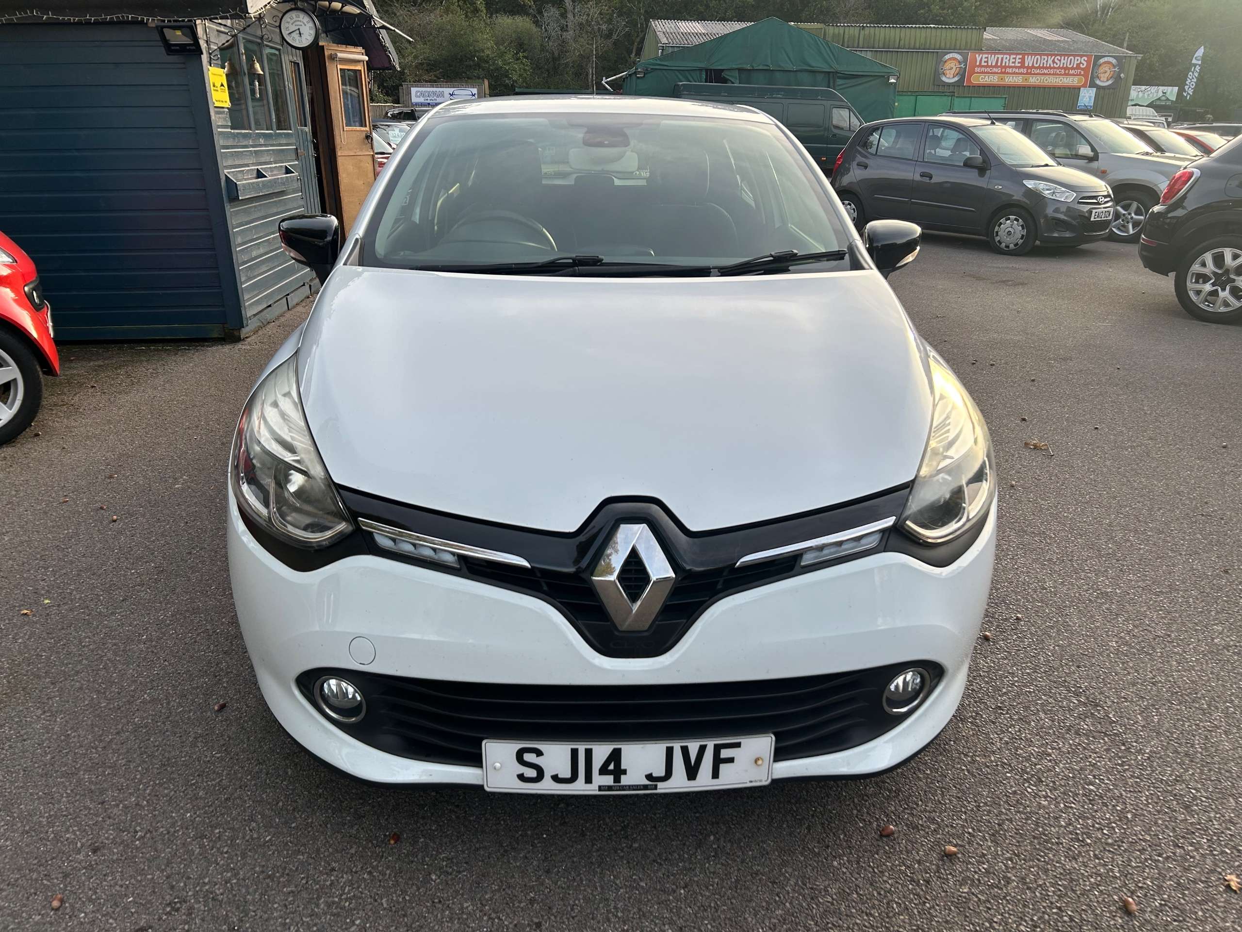 2014 RENAULT CLIO 2014 RENAULT CLIO