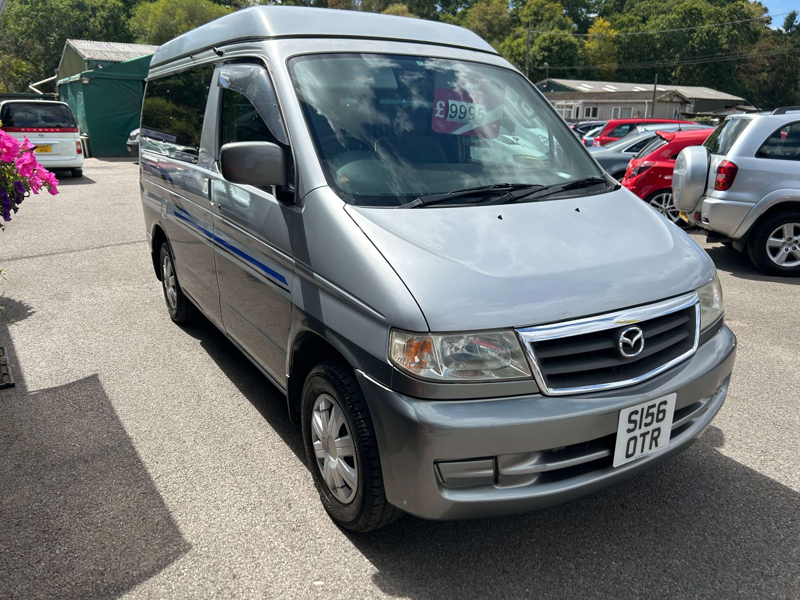 A 1999 MAZDA BONGO A 1999 MAZDA BONGO