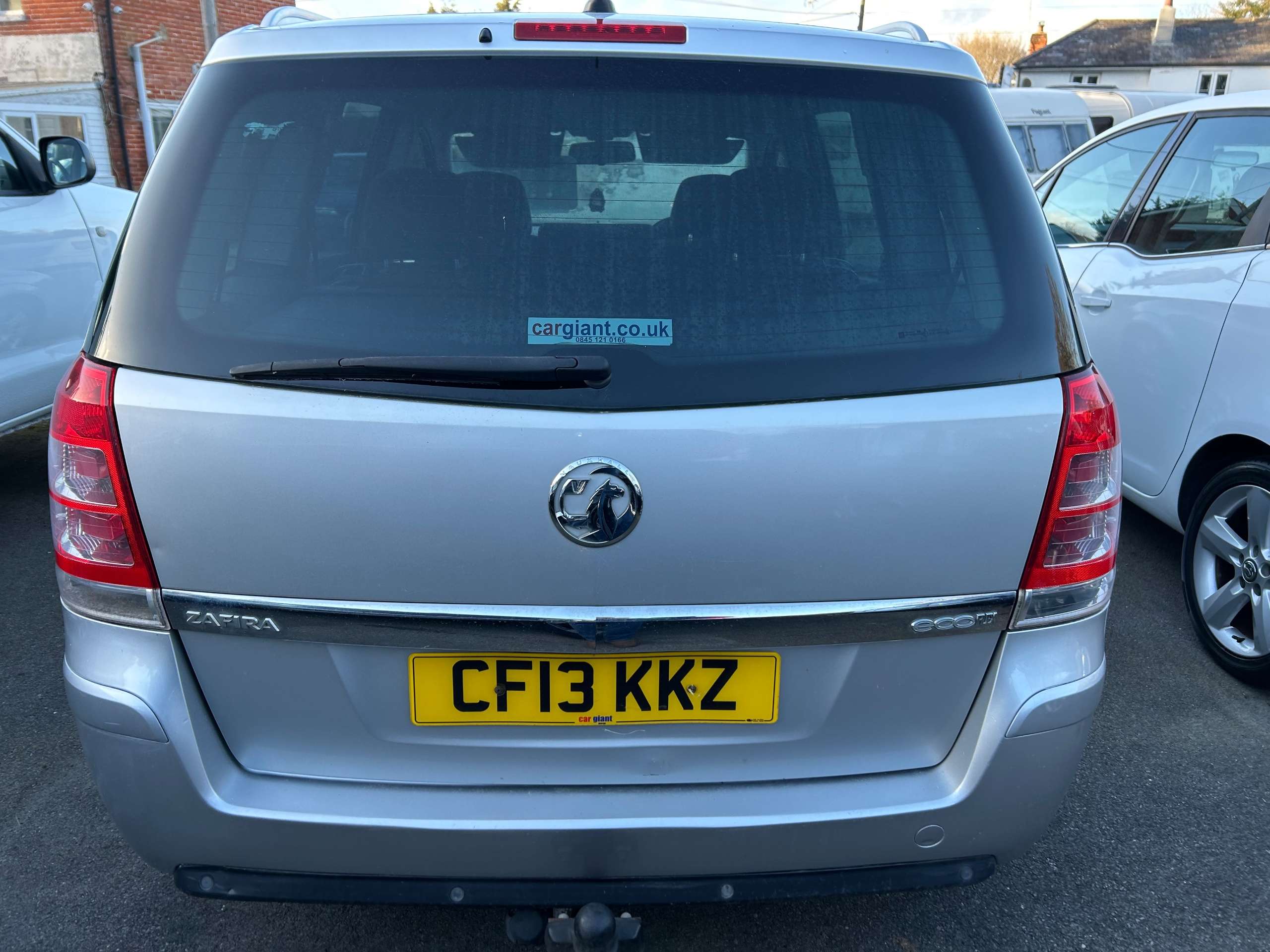 A 2013 VAUXHALL ZAFIRA 1.7 CDTi ecoFLEX Design MPV 5dr Diesel Manual Euro 5 (SNav) (110 ps) A 2013 VAUXHALL ZAFIRA 1.7 CDTi ecoFLEX Design MPV 5dr Diesel Manual Euro 5 (SNav) (110 ps)