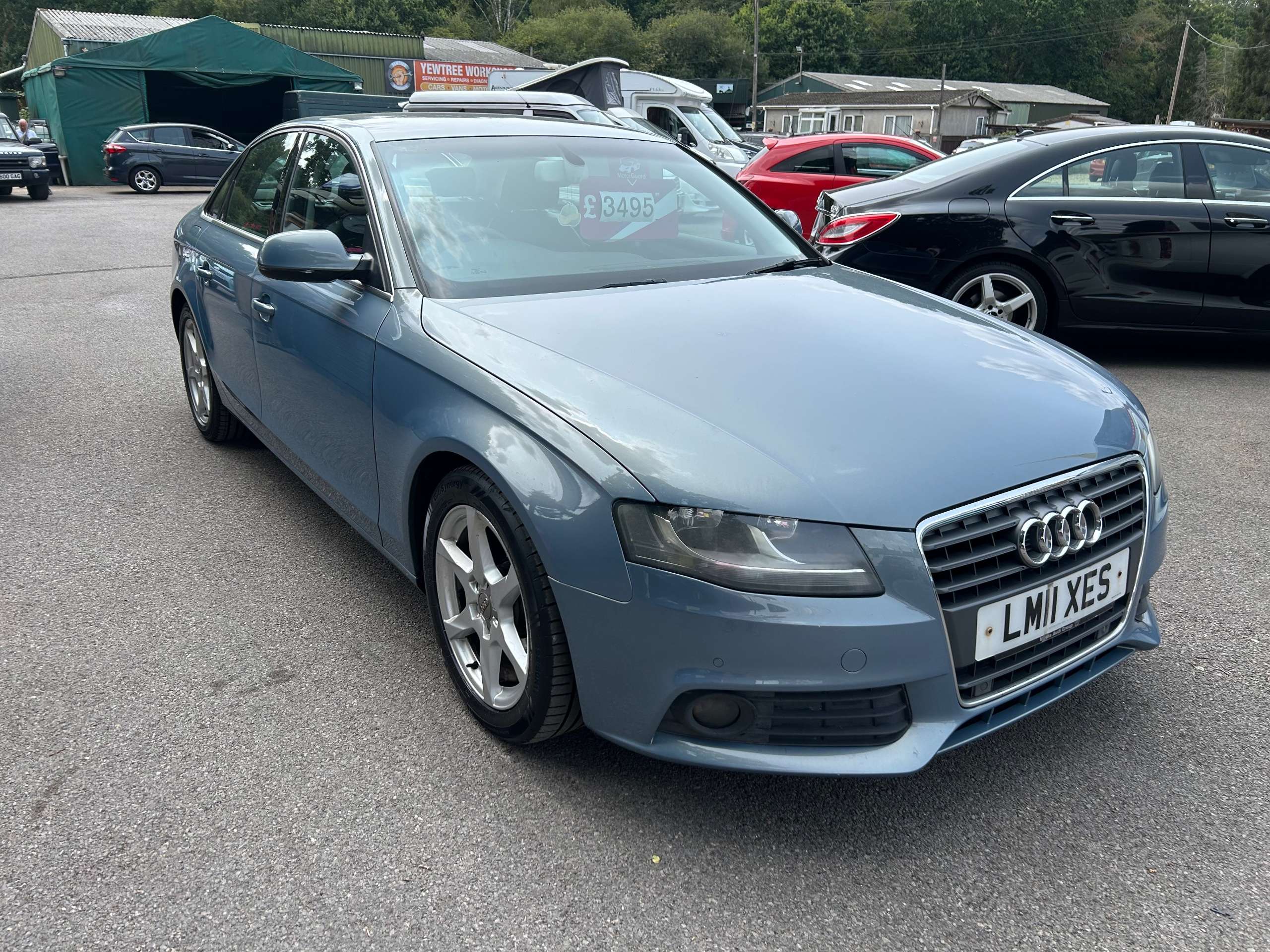 A 2011 AUDI A4 2.0 TDIe Technik Saloon 4dr Diesel Manual Euro 5 (s/s) (136 ps) A 2011 AUDI A4 2.0 TDIe Technik Saloon 4dr Diesel Manual Euro 5 (s/s) (136 ps)