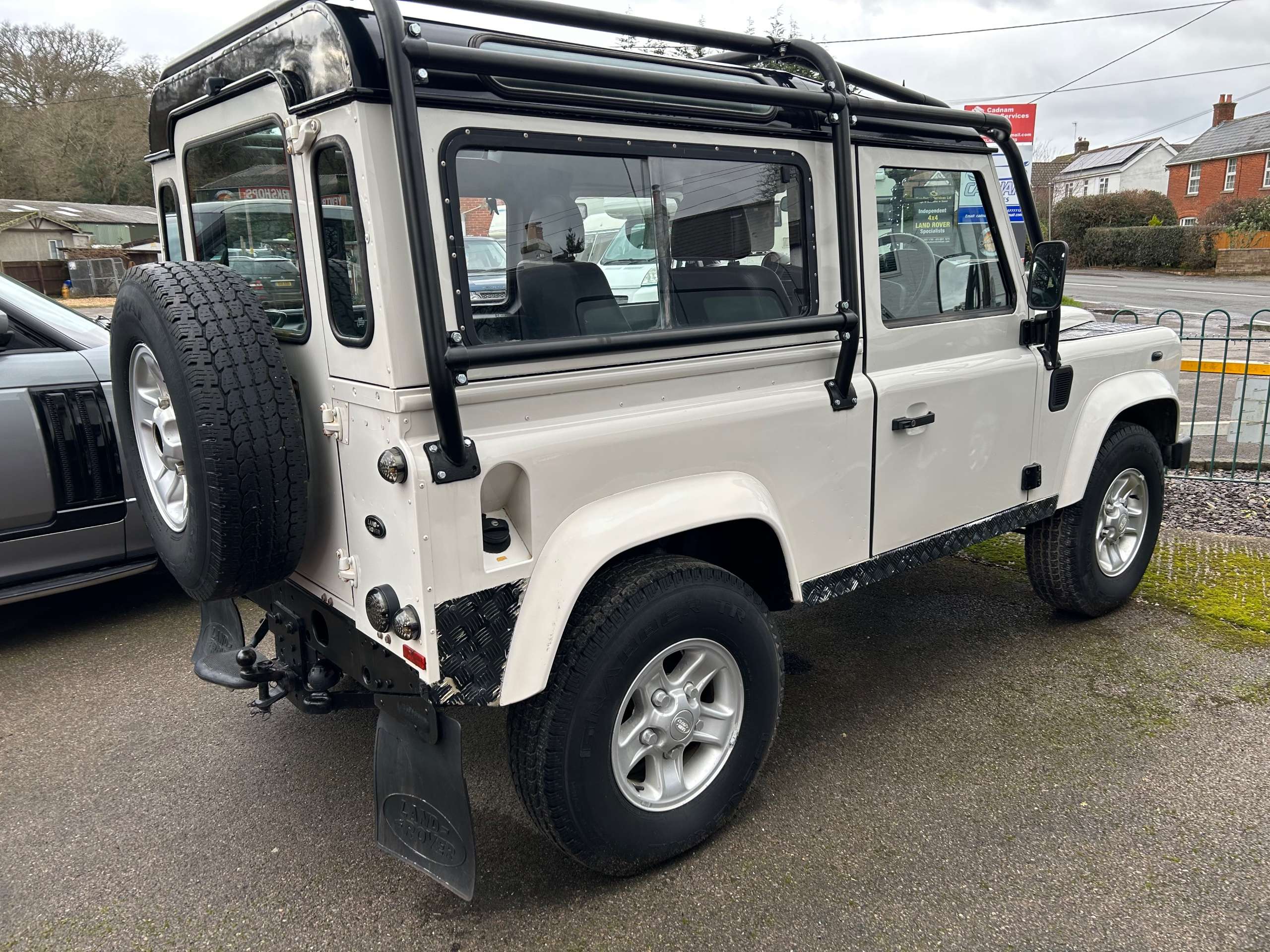 2009 LAND ROVER DEFENDER 2009 LAND ROVER DEFENDER