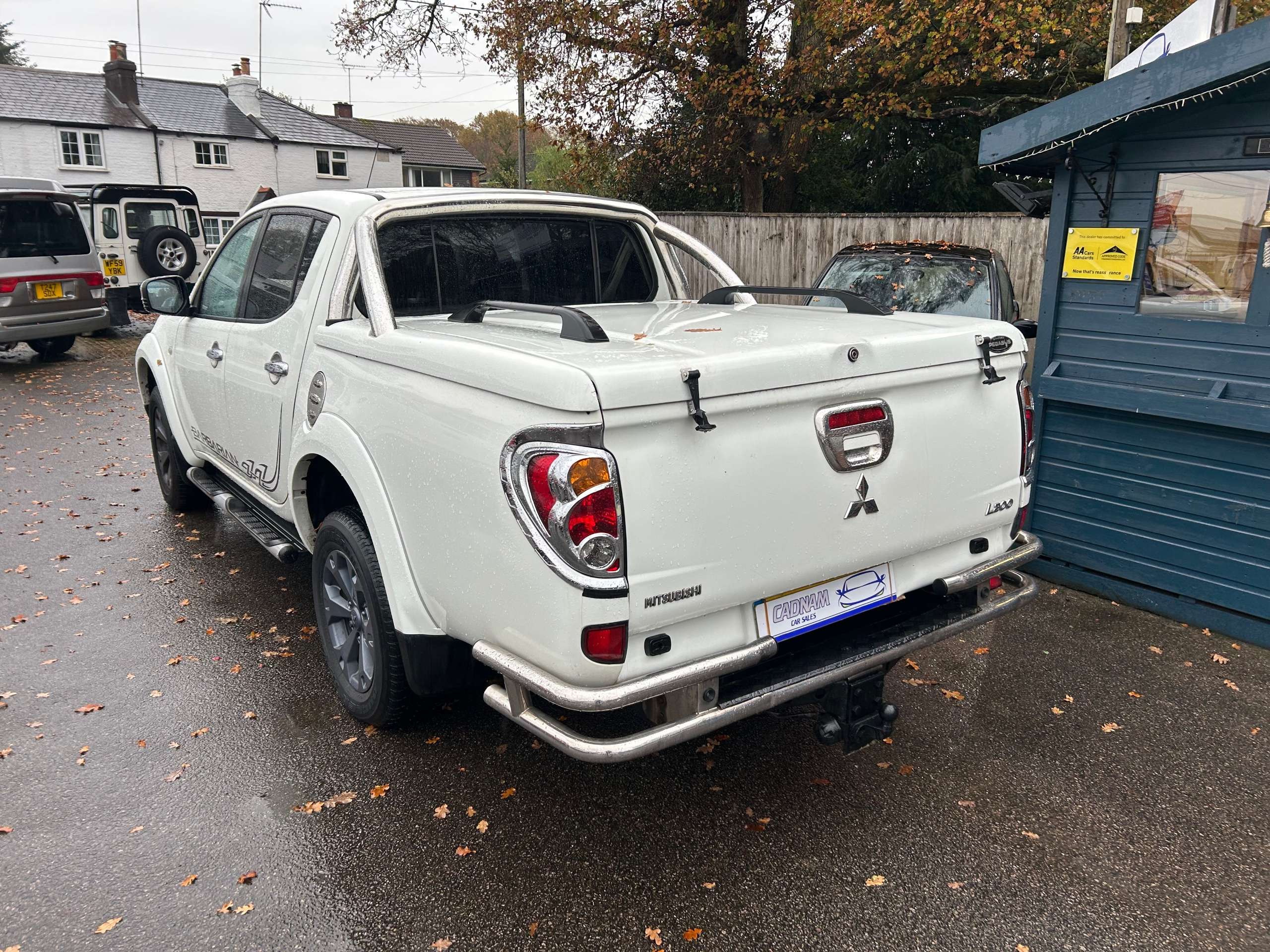 null MITSUBISHI L200 null MITSUBISHI L200