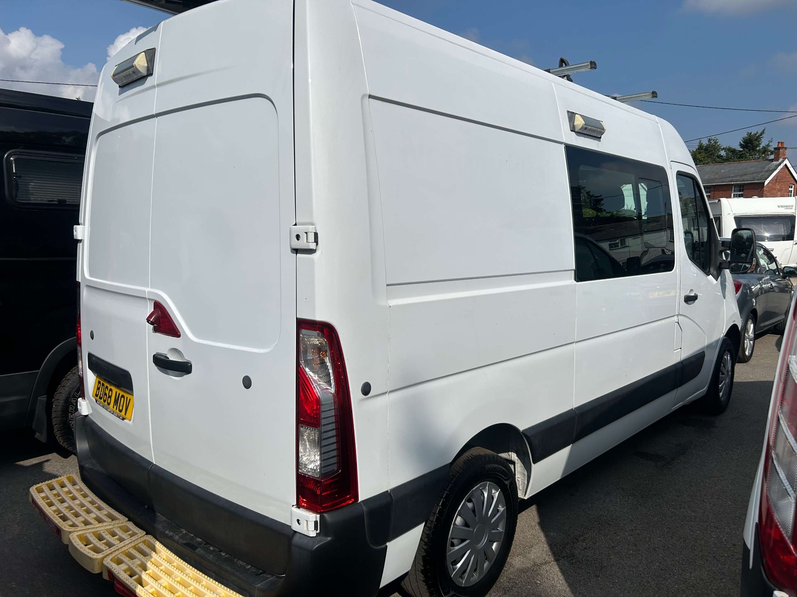 A 2019 VAUXHALL MOVANO 2.3 CDTi 3500 Panel Van 5dr Diesel Manual FWD L2 H2 Euro 6 (130 ps) A 2019 VAUXHALL MOVANO 2.3 CDTi 3500 Panel Van 5dr Diesel Manual FWD L2 H2 Euro 6 (130 ps)
