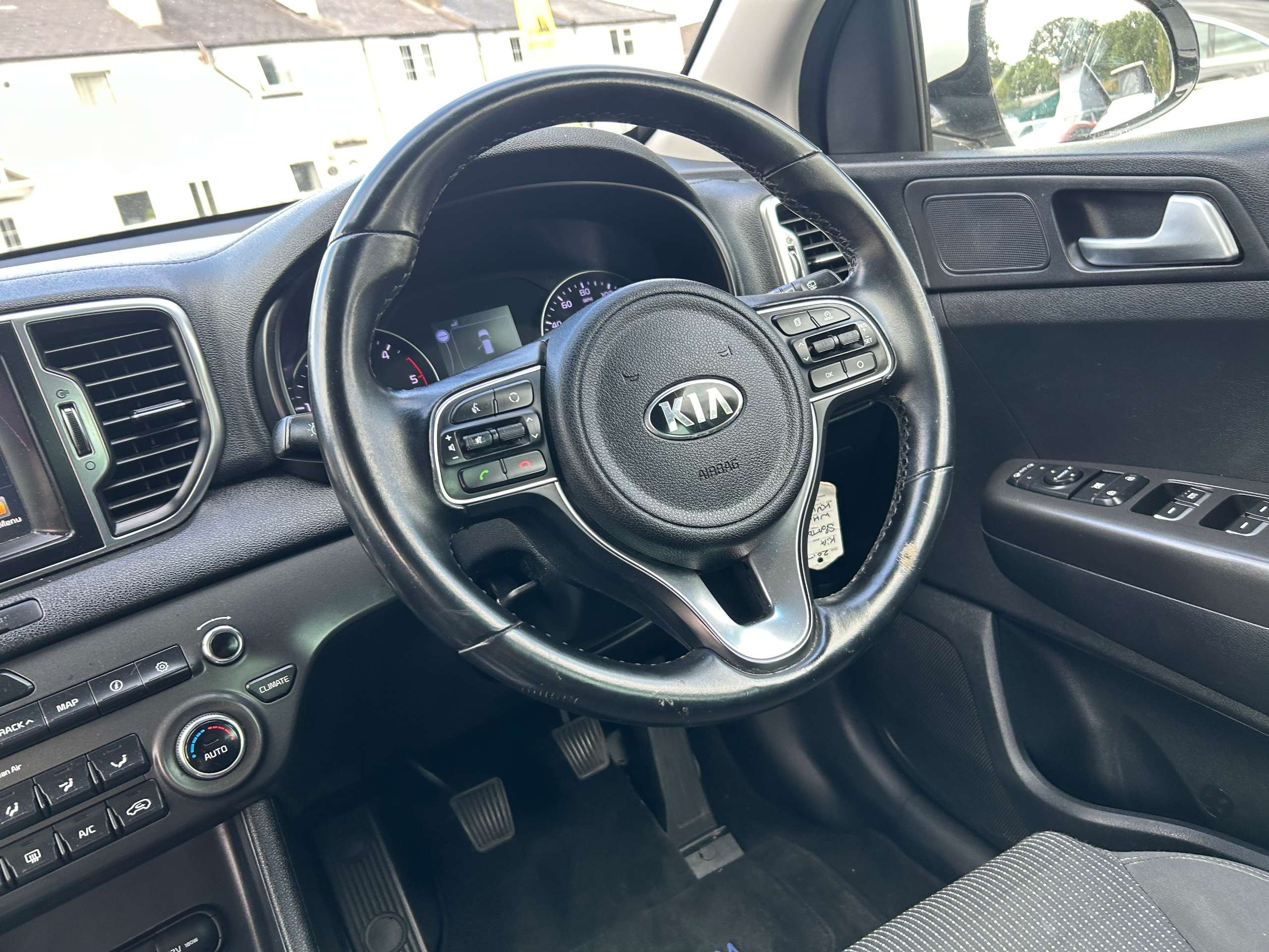 2017 KIA SPORTAGE 2017 KIA SPORTAGE