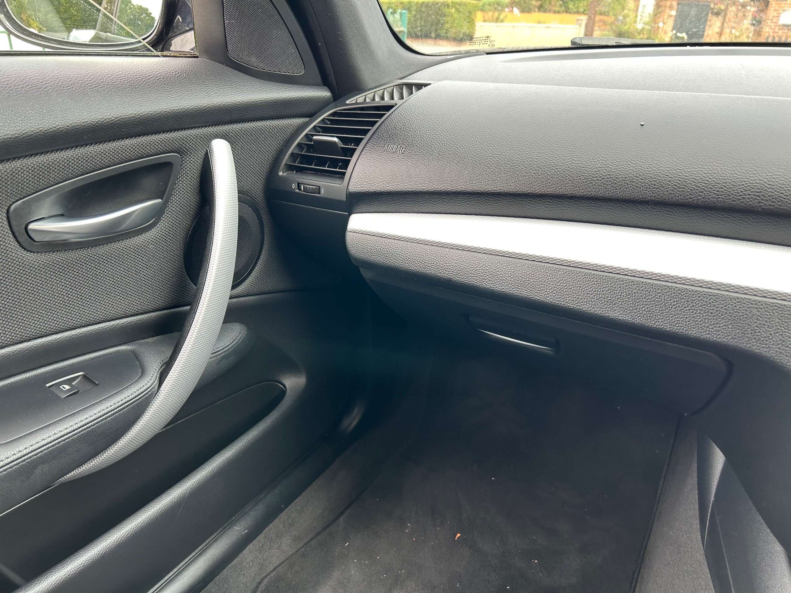 2011 BMW 1 SERIES 2011 BMW 1 SERIES