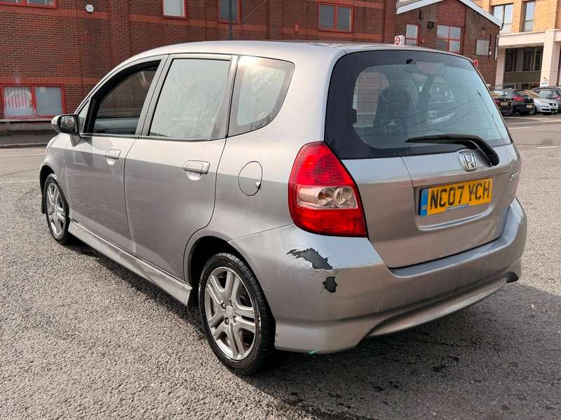 A 2007 HONDA JAZZ DSI SPORT A 2007 HONDA JAZZ DSI SPORT