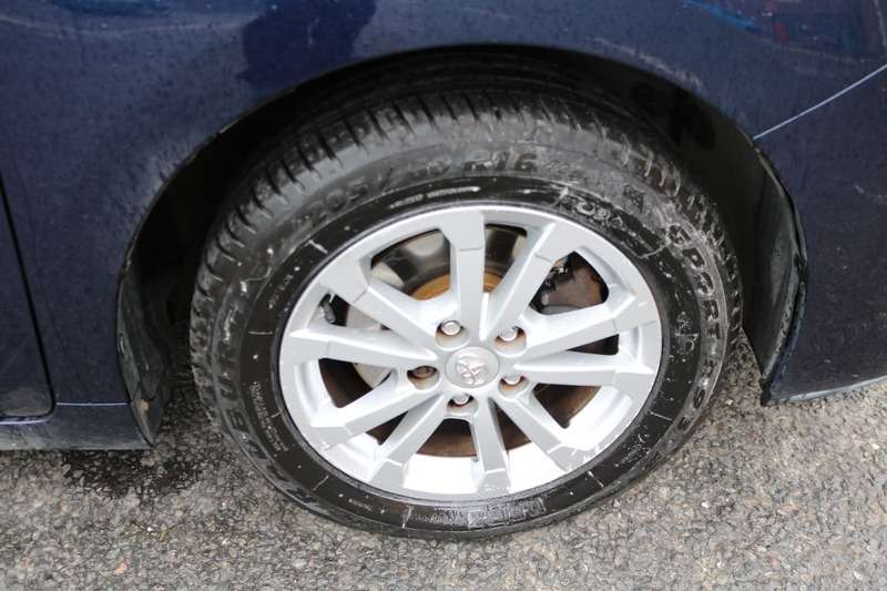 2011 TOYOTA VERSO 2011 TOYOTA VERSO