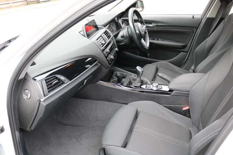 2017 BMW 1 SERIES 2017 BMW 1 SERIES