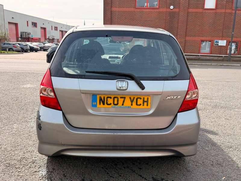A 2007 HONDA JAZZ DSI SPORT A 2007 HONDA JAZZ DSI SPORT