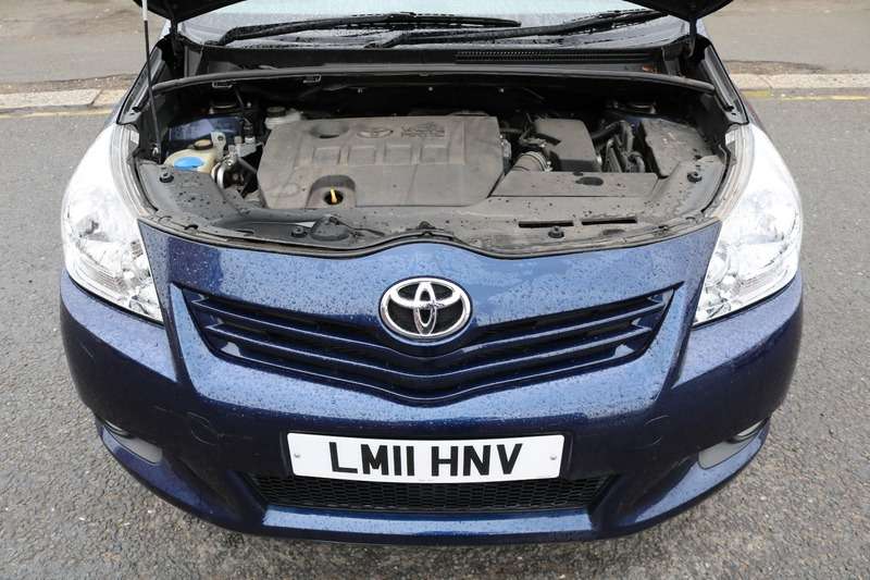 2011 TOYOTA VERSO 2011 TOYOTA VERSO