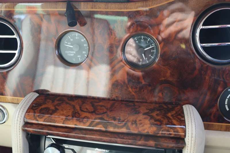 1995 ROLLS-ROYCE SILVER SPIRIT 1995 ROLLS-ROYCE SILVER SPIRIT