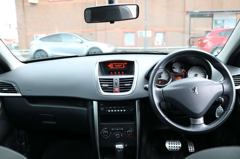 2012 PEUGEOT 207 2012 PEUGEOT 207
