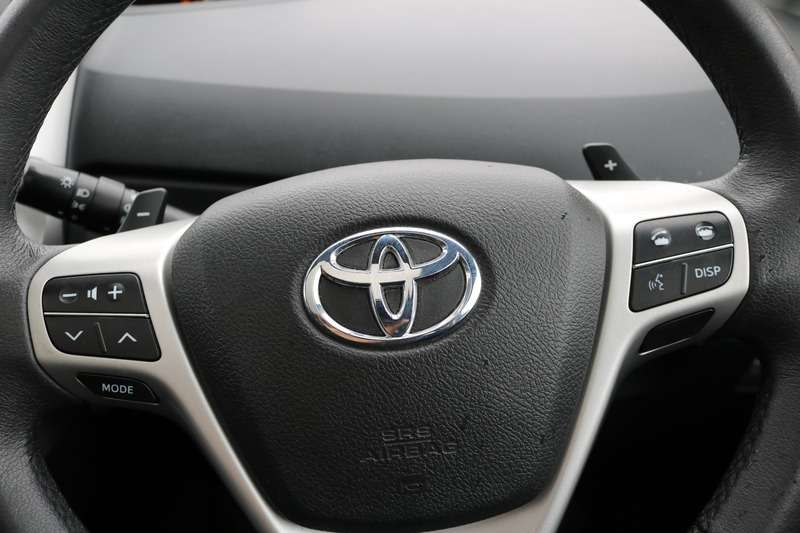 2011 TOYOTA VERSO 2011 TOYOTA VERSO