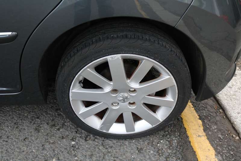 2012 PEUGEOT 207 2012 PEUGEOT 207