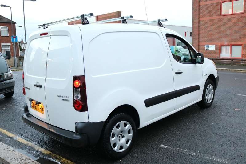 2017 PEUGEOT PARTNER 2017 PEUGEOT PARTNER