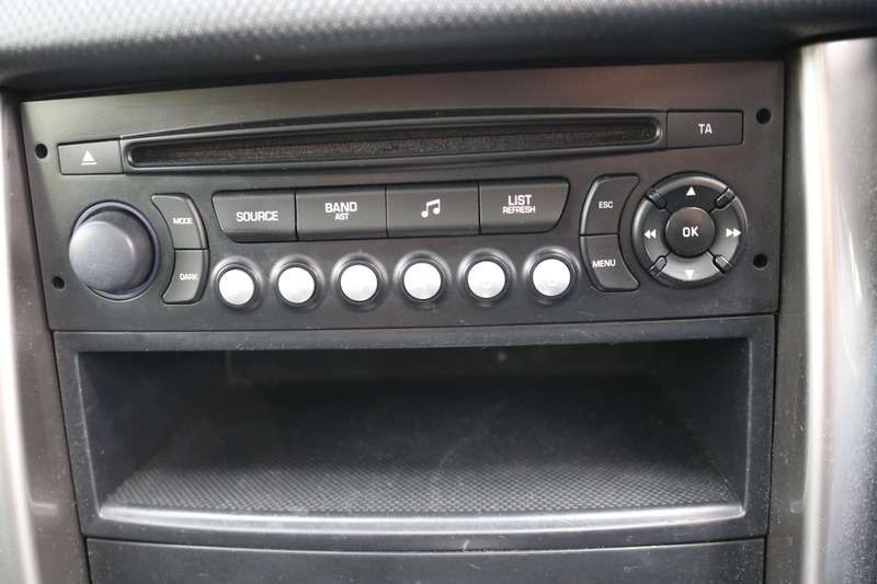 2012 PEUGEOT 207 2012 PEUGEOT 207