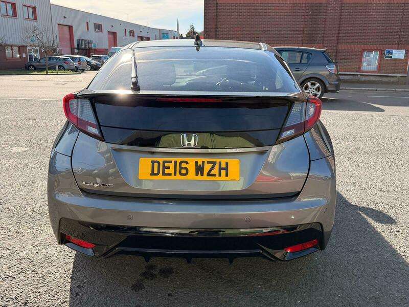 A 2016 HONDA CIVIC I-VTEC SR A 2016 HONDA CIVIC I-VTEC SR