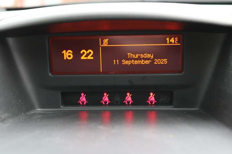 2012 PEUGEOT 207 2012 PEUGEOT 207