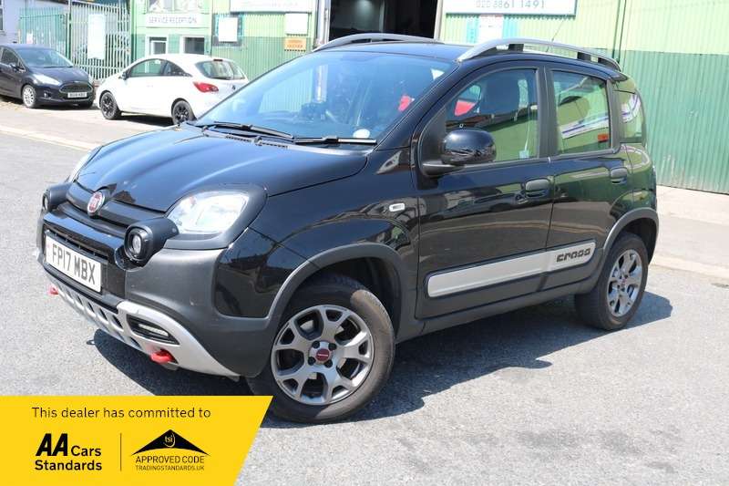 A 2017 FIAT PANDA TWINAIR CROSS A 2017 FIAT PANDA TWINAIR CROSS
