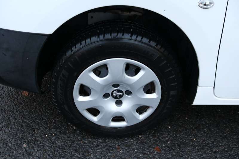 2017 PEUGEOT PARTNER 2017 PEUGEOT PARTNER