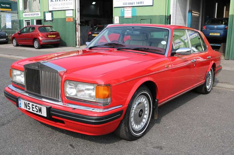 1995 ROLLS-ROYCE SILVER SPIRIT 1995 ROLLS-ROYCE SILVER SPIRIT