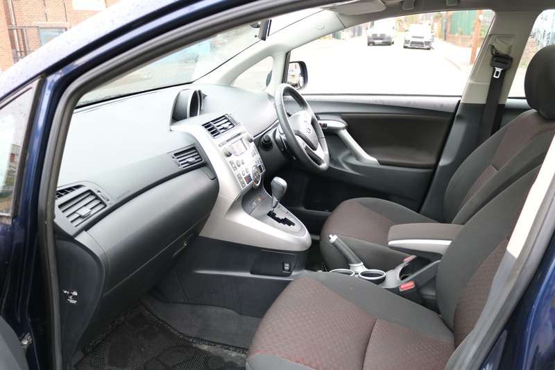 2011 TOYOTA VERSO 2011 TOYOTA VERSO