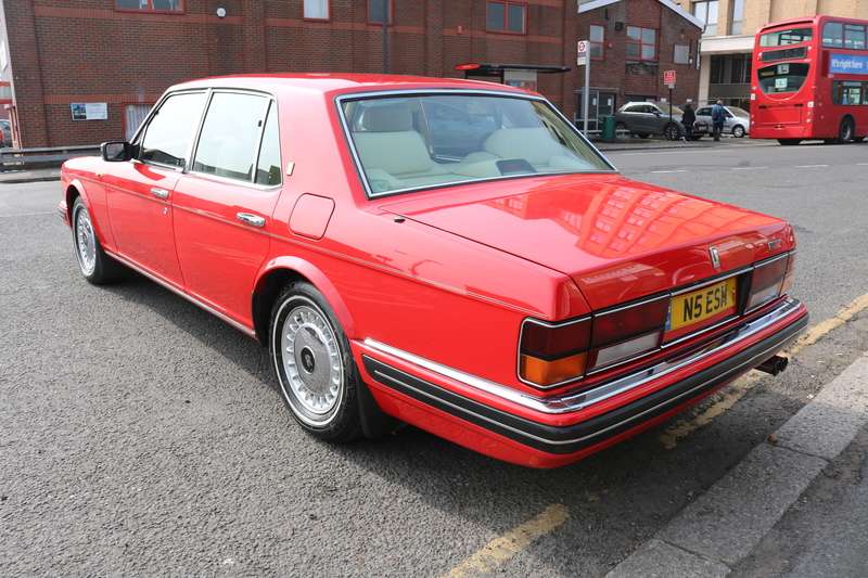 1995 ROLLS-ROYCE SILVER SPIRIT 1995 ROLLS-ROYCE SILVER SPIRIT