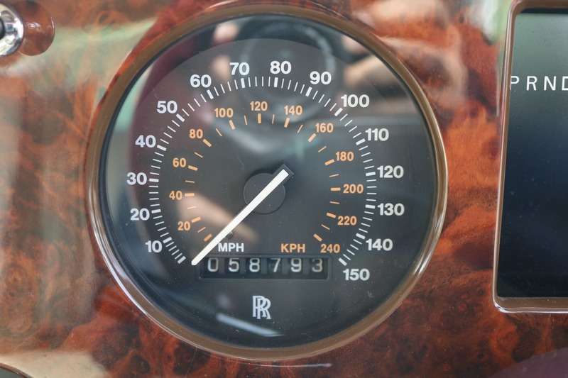 1995 ROLLS-ROYCE SILVER SPIRIT 1995 ROLLS-ROYCE SILVER SPIRIT