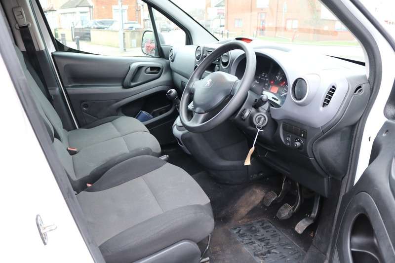 2018 PEUGEOT PARTNER 2018 PEUGEOT PARTNER