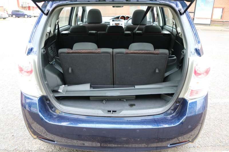 2011 TOYOTA VERSO 2011 TOYOTA VERSO