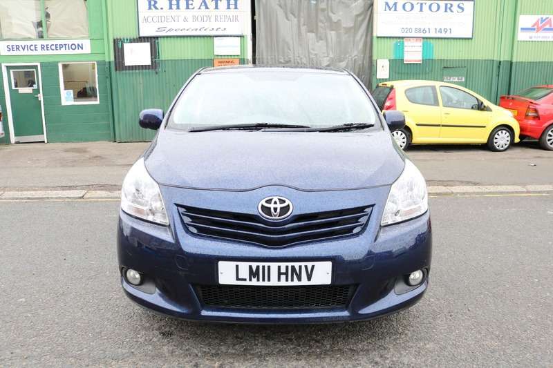 2011 TOYOTA VERSO 2011 TOYOTA VERSO