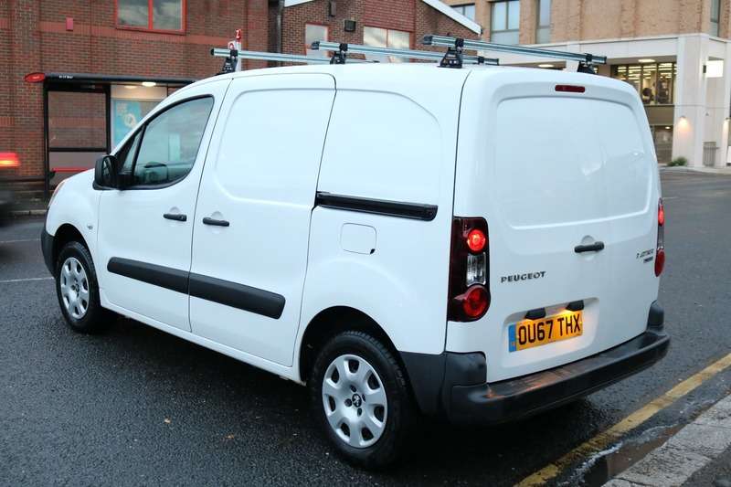 2017 PEUGEOT PARTNER 2017 PEUGEOT PARTNER