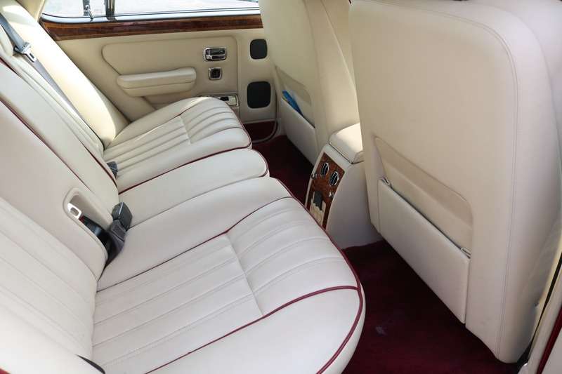 1995 ROLLS-ROYCE SILVER SPIRIT 1995 ROLLS-ROYCE SILVER SPIRIT