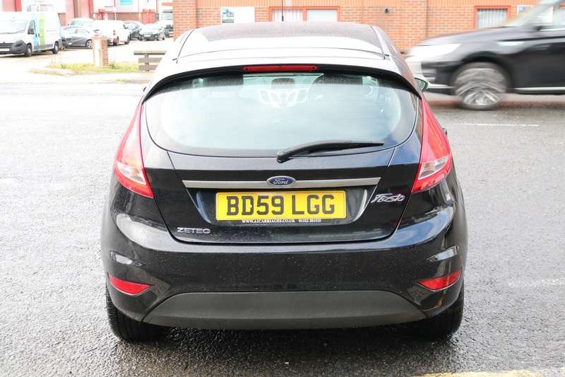 A 2009 FORD FIESTA 1.4 ZETEC A 2009 FORD FIESTA 1.4 ZETEC