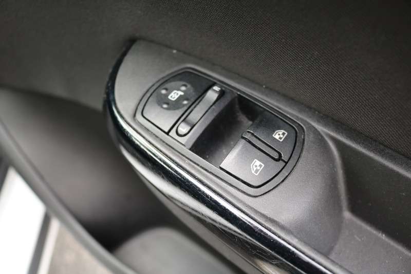 2015 VAUXHALL CORSA 2015 VAUXHALL CORSA