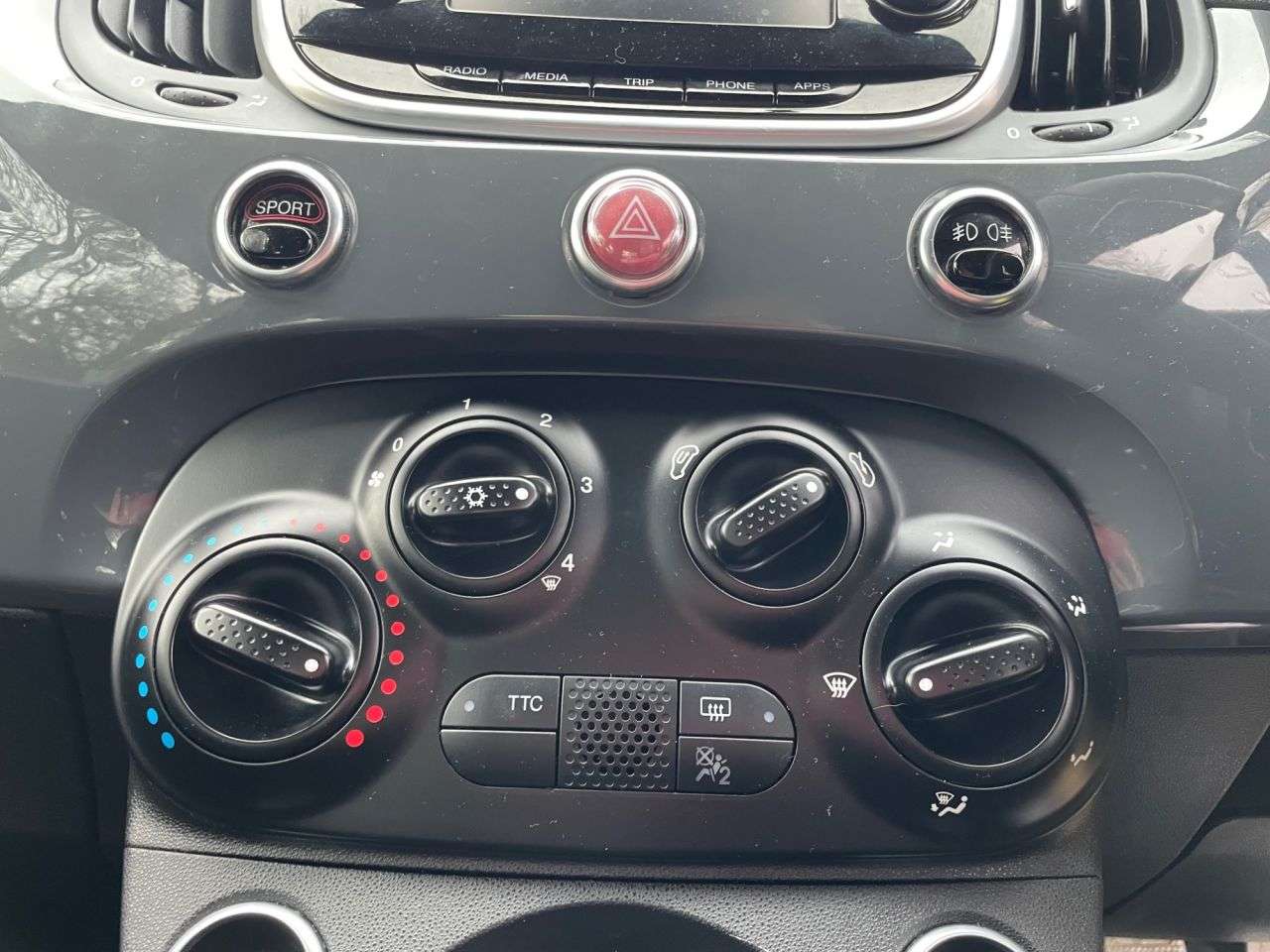 2017 ABARTH 595 2017 ABARTH 595