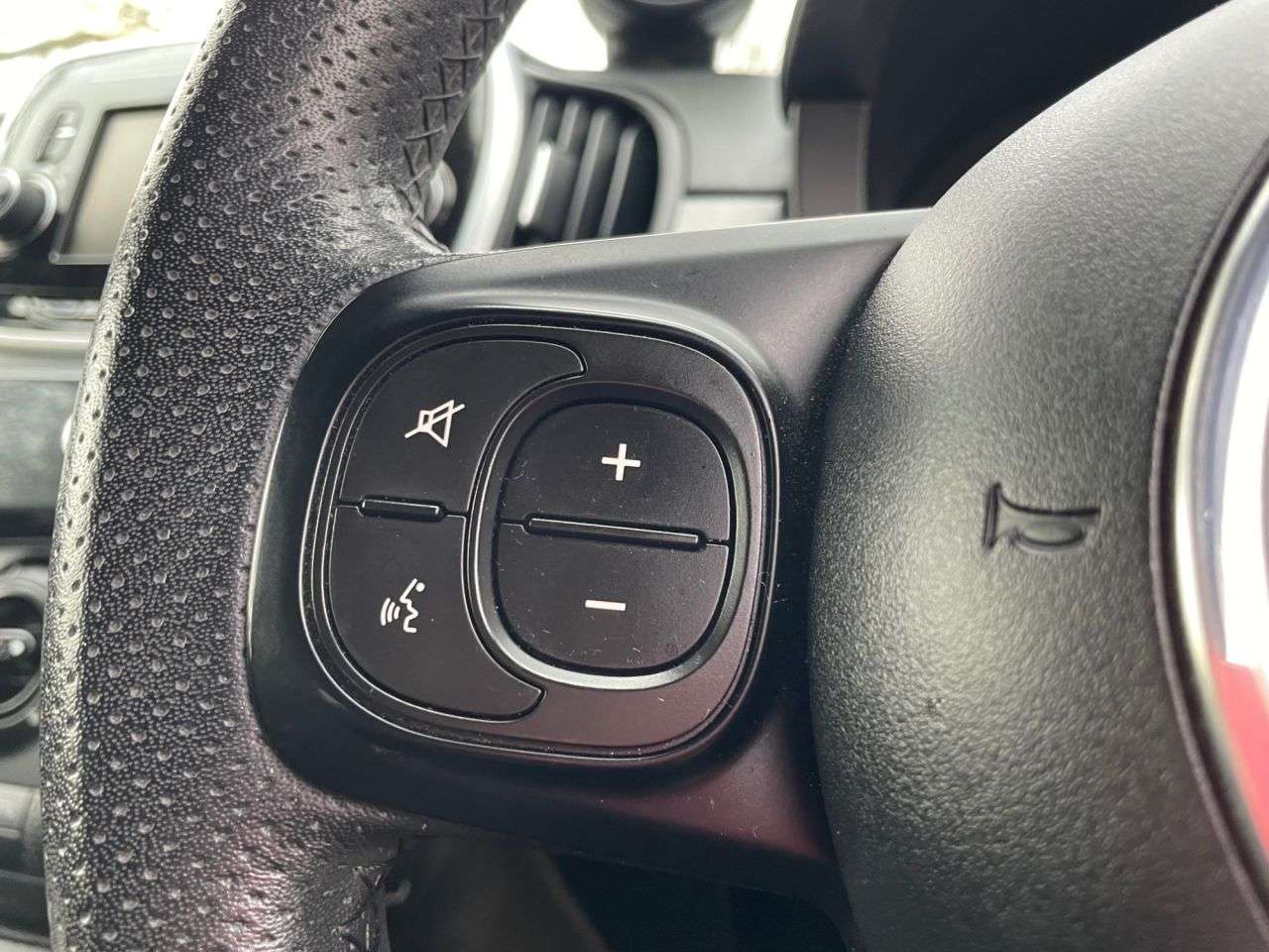 2017 ABARTH 595 2017 ABARTH 595