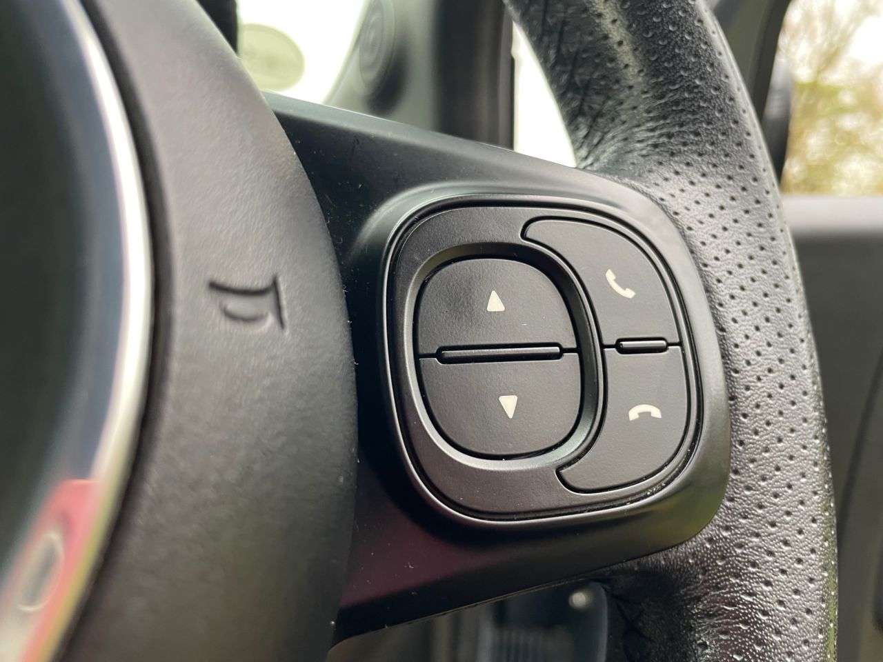 2017 ABARTH 595 2017 ABARTH 595