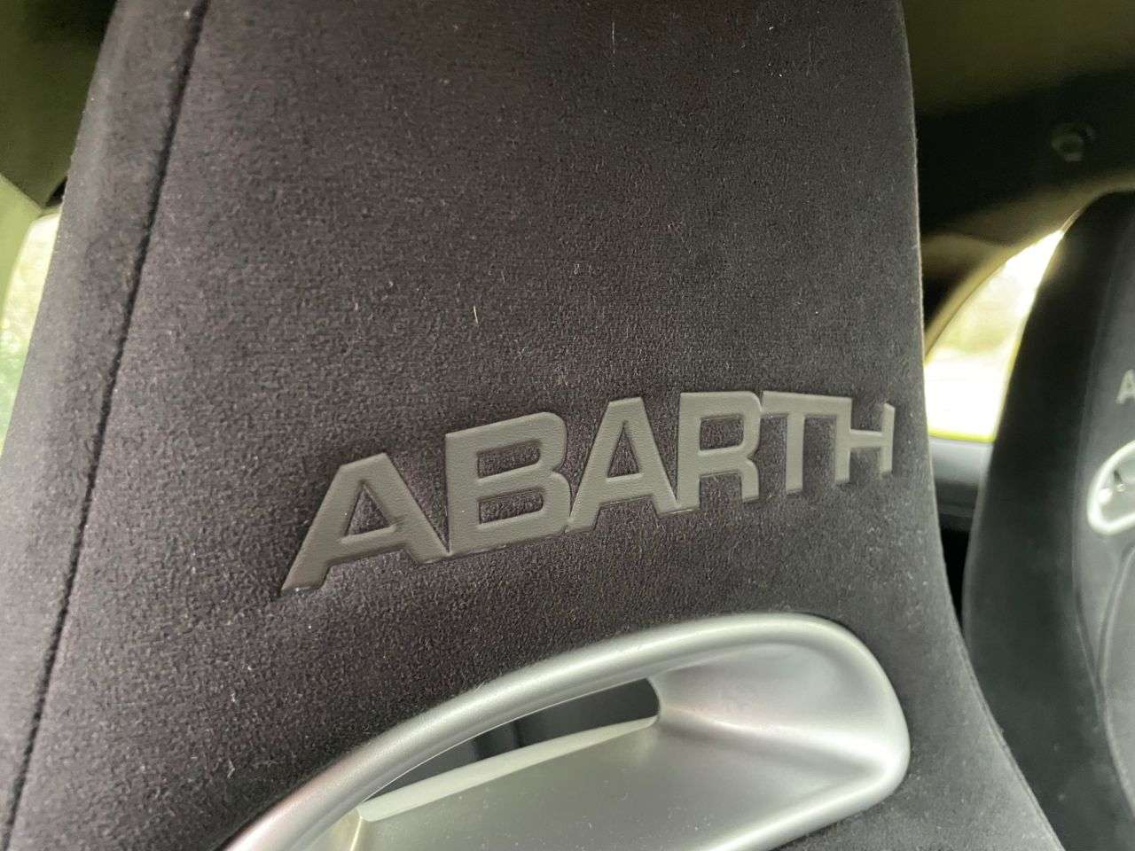 2017 ABARTH 595 2017 ABARTH 595