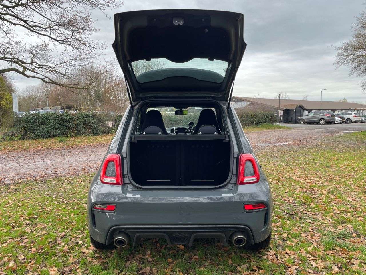 2017 ABARTH 595 2017 ABARTH 595