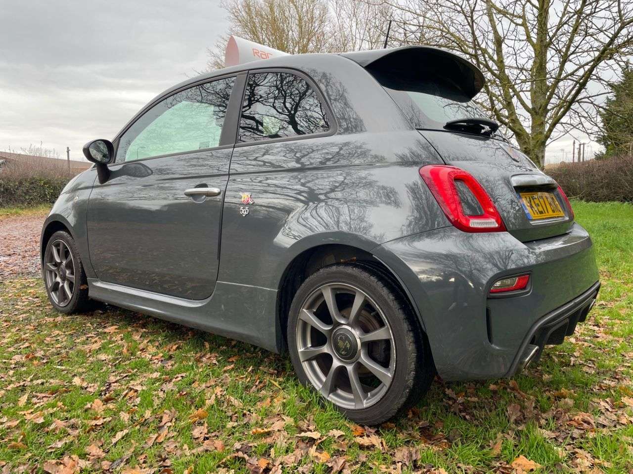 2017 ABARTH 595 2017 ABARTH 595