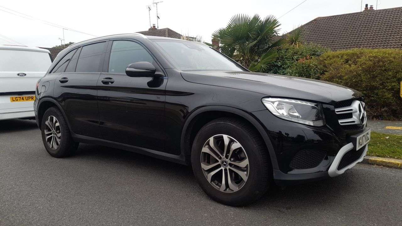 A 2017 MERCEDES-BENZ GLC 2.1 GLC220d SE SUV 5dr Diesel G-Tronic 4MATIC Euro 6 (s/s) (170 ps) Car Fin A 2017 MERCEDES-BENZ GLC 2.1 GLC220d SE SUV 5dr Diesel G-Tronic 4MATIC Euro 6 (s/s) (170 ps) Car Fin